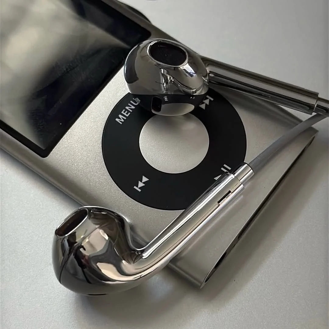 Relaxzo™ Chrome Wired Earphones